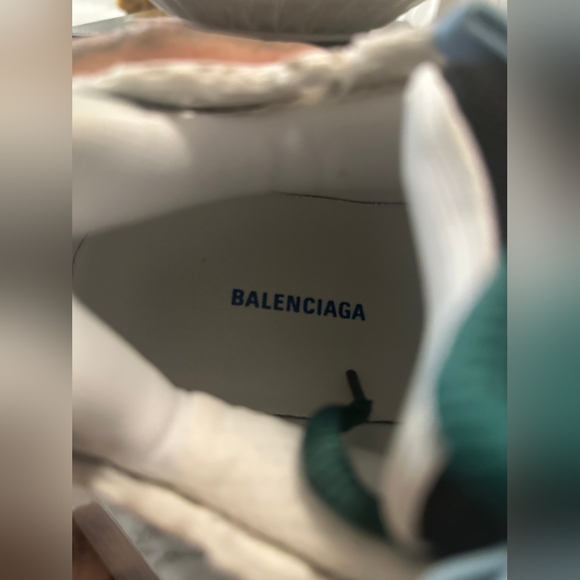 [Authenticated]♡"Balenciaga Runners Green, Blue/ turquoise - Picture 4 of 5